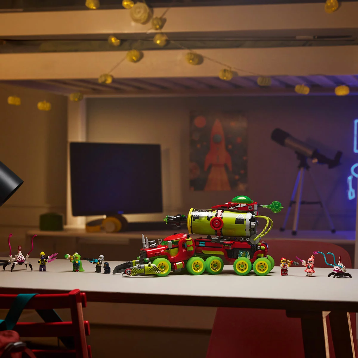 LEGO DREAMZzz Mateo's Spray Paint Truck - Model 71499 (9+ Years) - Image 2